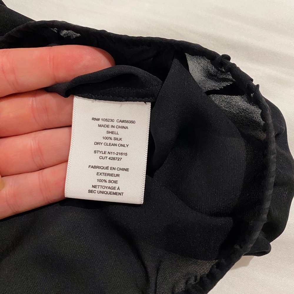 Joie Marru Pleated Silk Blouse in Caviar Black Large - Picture 6 of 6